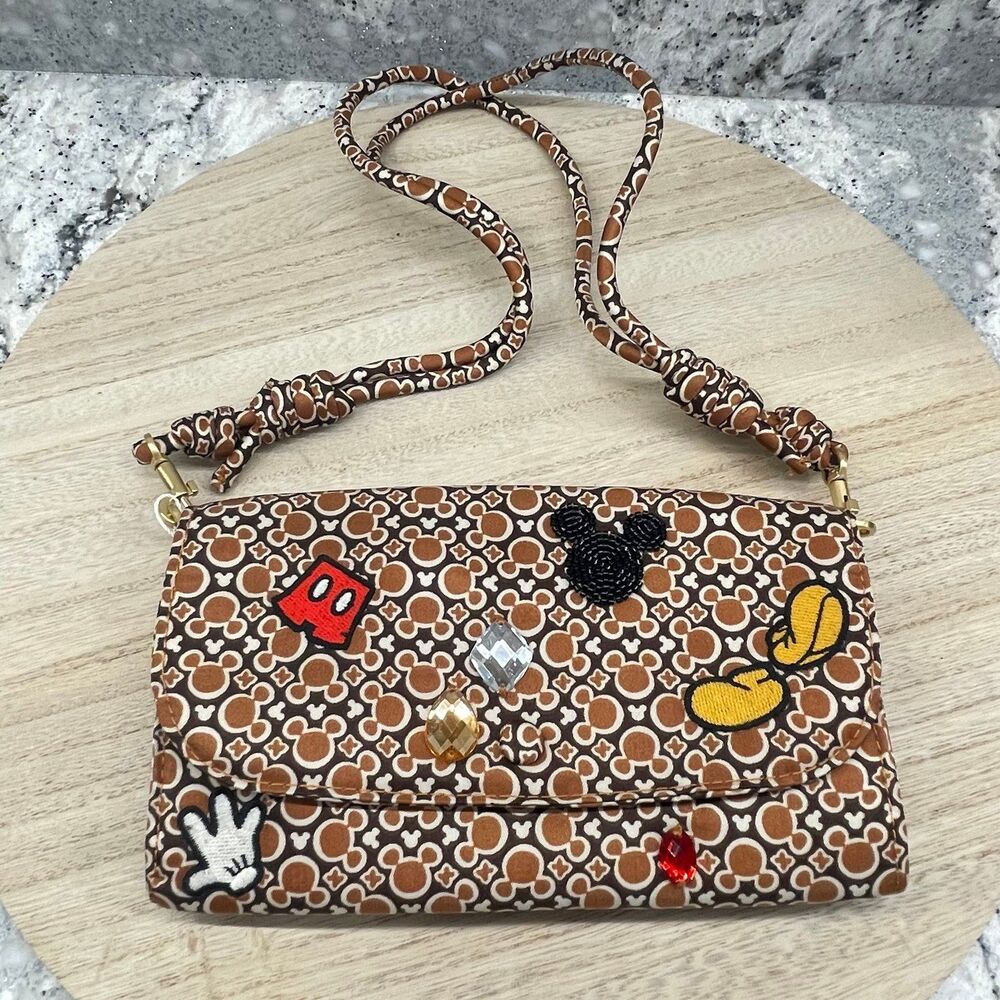 Disney Vera Bradley Mickey Mouse Patches Wildwood Wallet Crossbody Bag NWT